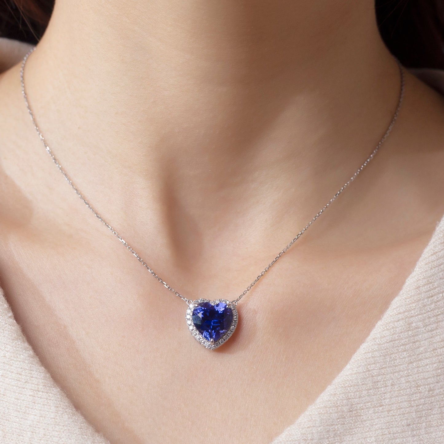 Messi Jewelry MSN-687  Royal Blue Heart 12mm*12mm  Gemstone Necklace Pendant 18K White Gold
