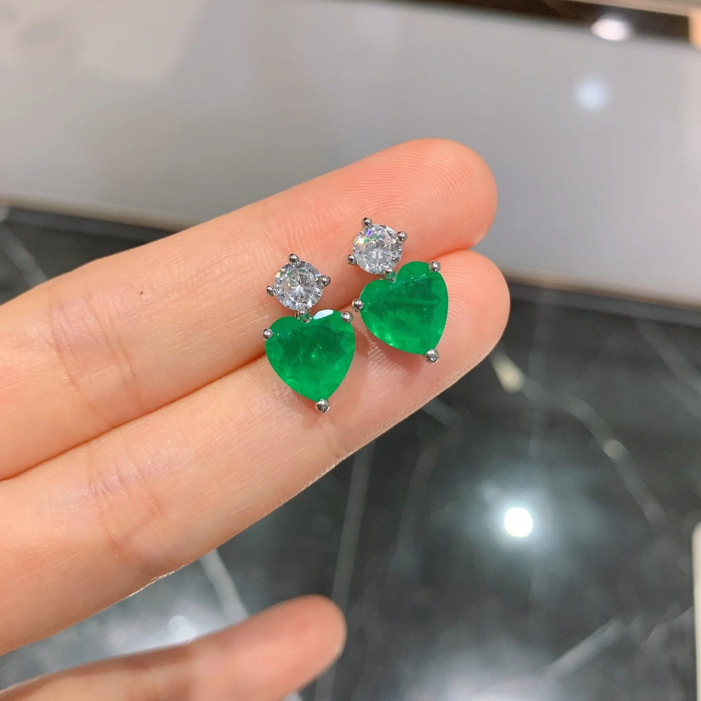 Fashion Eco-friendly Copper Necklace Earrings Set Emerald Green Heart Cut Cubic Zirconia Elegant Bridesmaid Brass Jewelry Sets