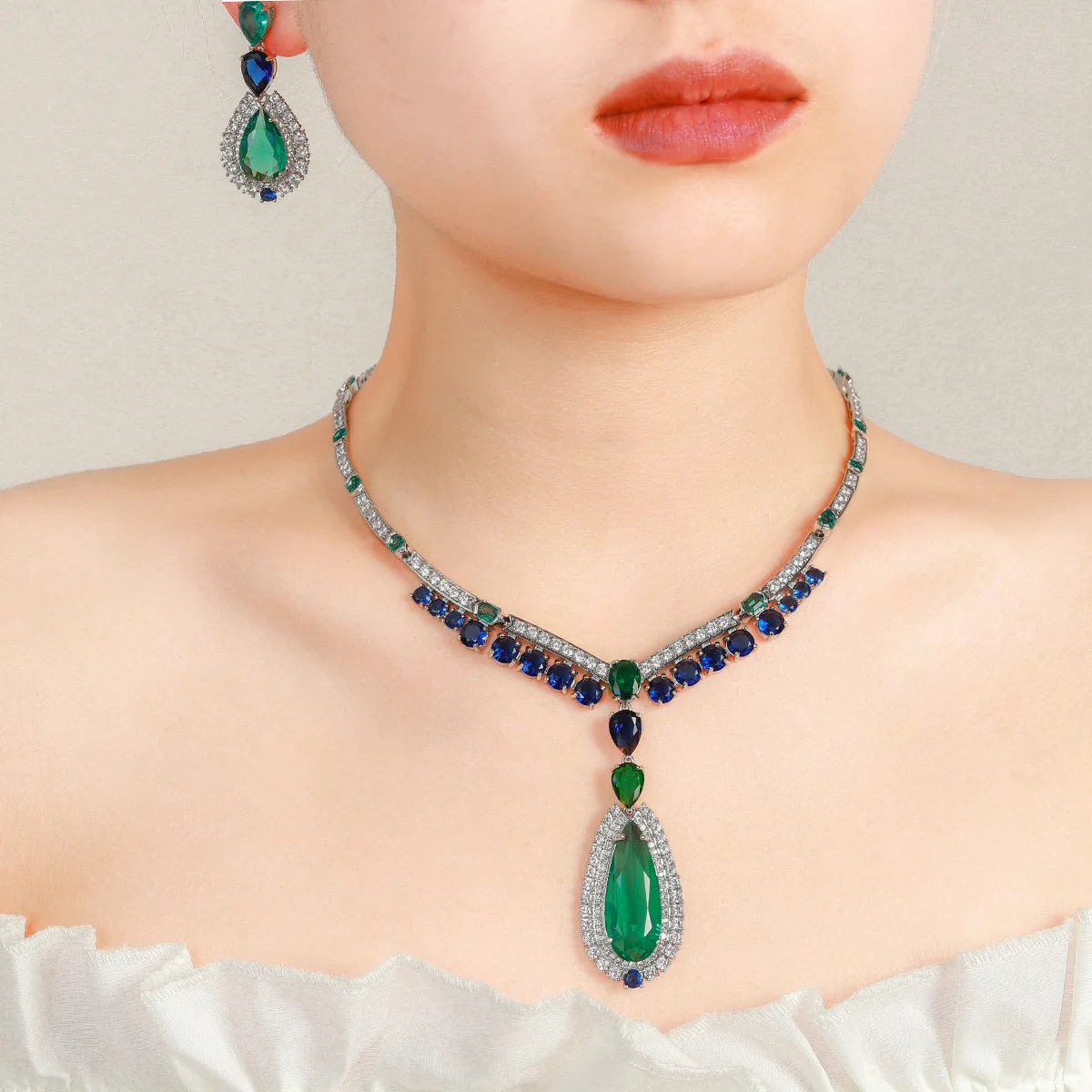 Dubai Luxury Emerald & Sapphire Zirconia Bridal Necklace & Earrings Set — Green & Blue