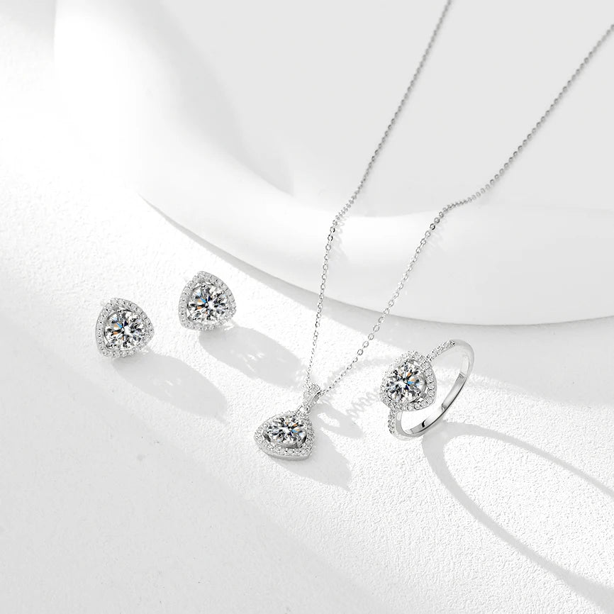ArtistA 925 Sterling Silver Shiny CZ Fine Jewelry Sets Women Shiny Triangle 6A Zircon Earring Necklace Ring Parties Weddings