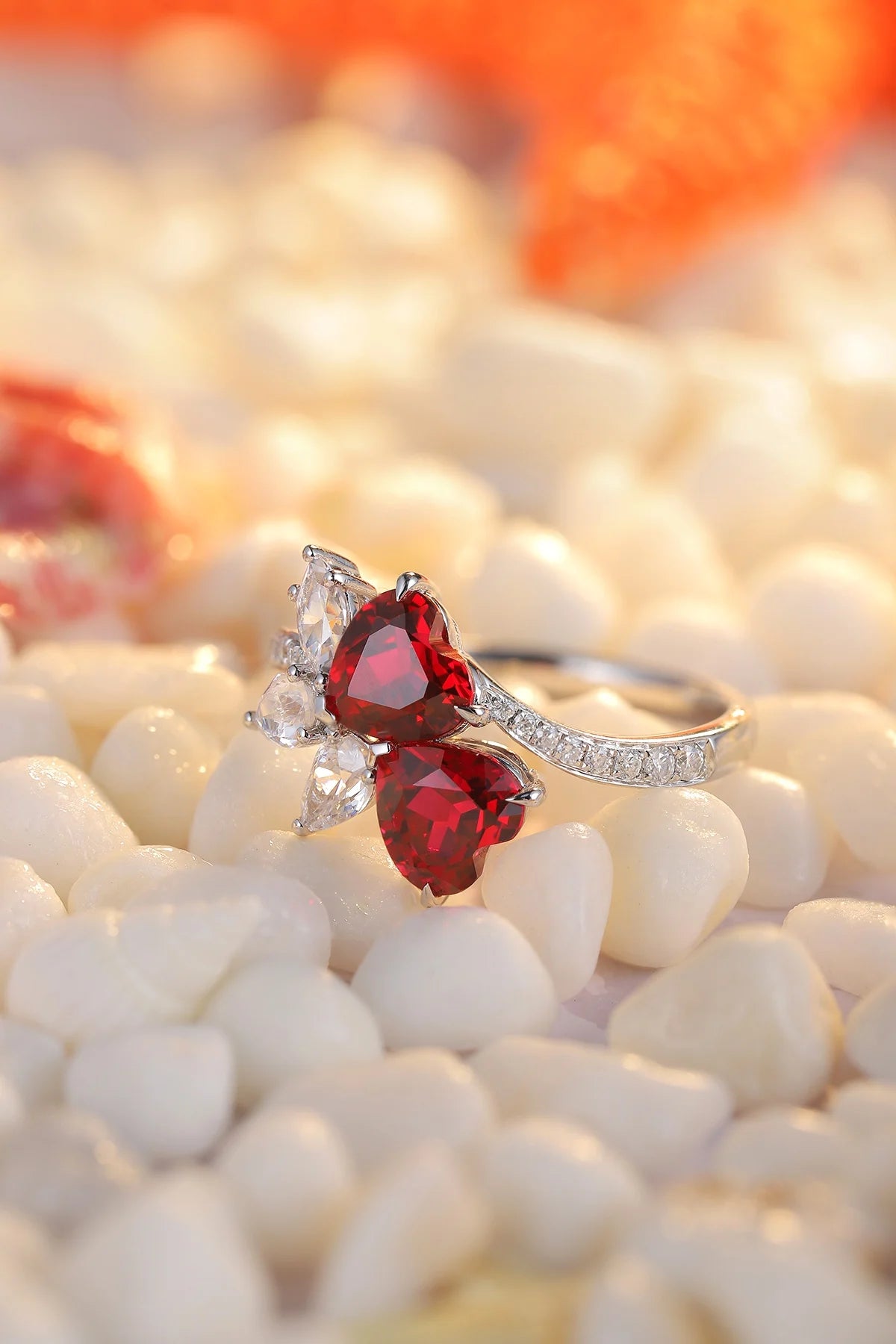Gemfiori HOT~selling S925 Silver Cultivated Ruby Ring Main Stone :2.36CT Side Stones:1CT Total Weight:3g