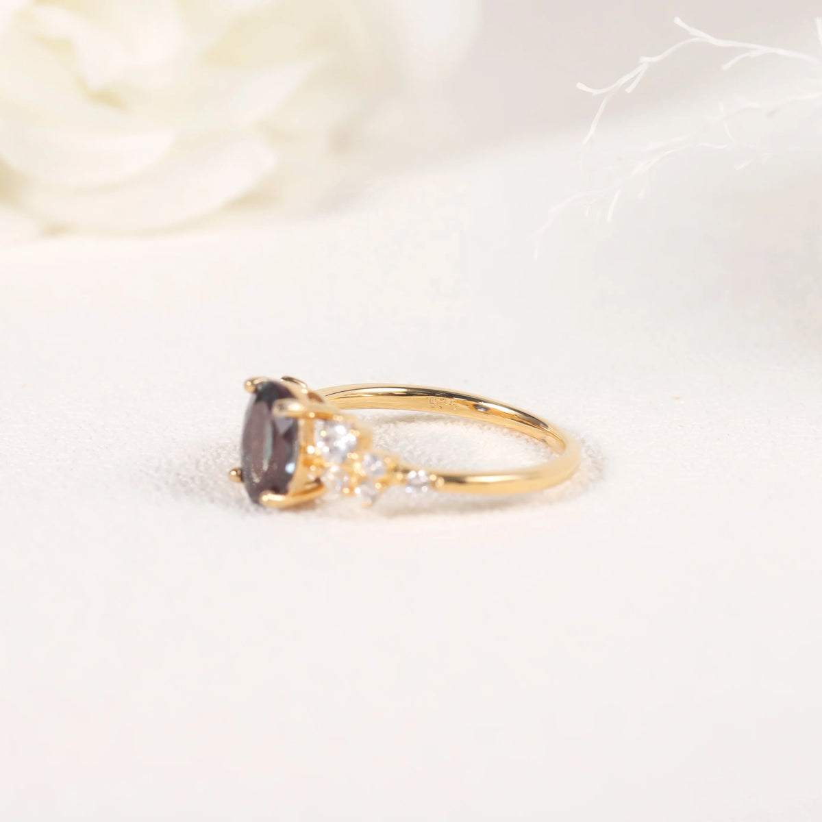 Gemfiori OL0897 Abiding Dainty 14K Yellow Gold Plated 925 Sterling Silver White Cz Oval Cut 6x8MM Color Change Alexandrite Ring