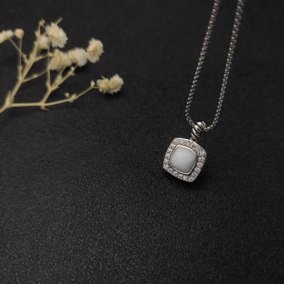 Gemfiori FASHIONISTA DY High-Quality Silver-Plated 7mm Square Diamond Necklace. Gold-Plated 7mm Colored Gemstone Necklace. Jewelry.