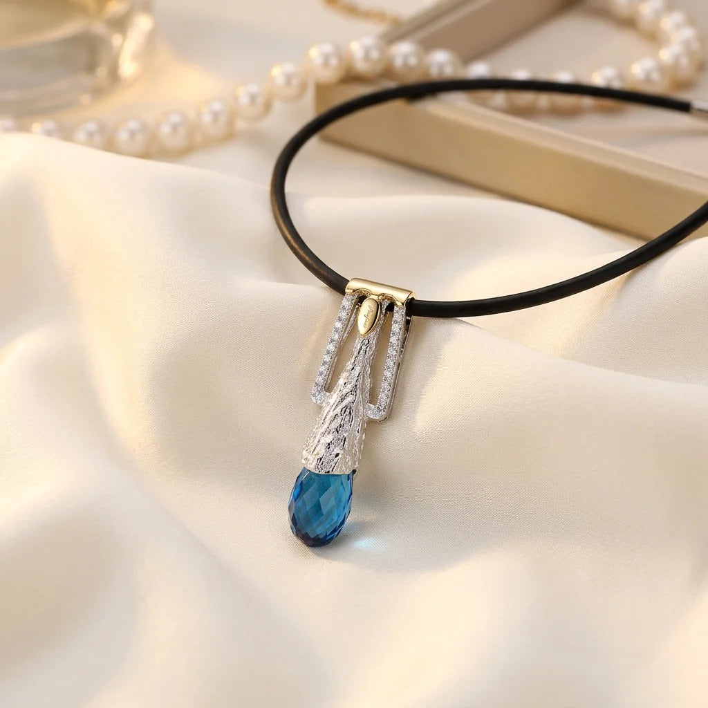 Perfect Design Classic 925 Sterling Silver Charm Pendant for Women's Party Occasion with Blue Grass and Claw Setting