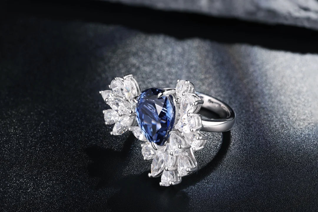 Gemfiori S925 Silver Cultivated Sapphire Ring Main Stone: 5.09CT Side Stones:10.598CT Weight: 7.51g