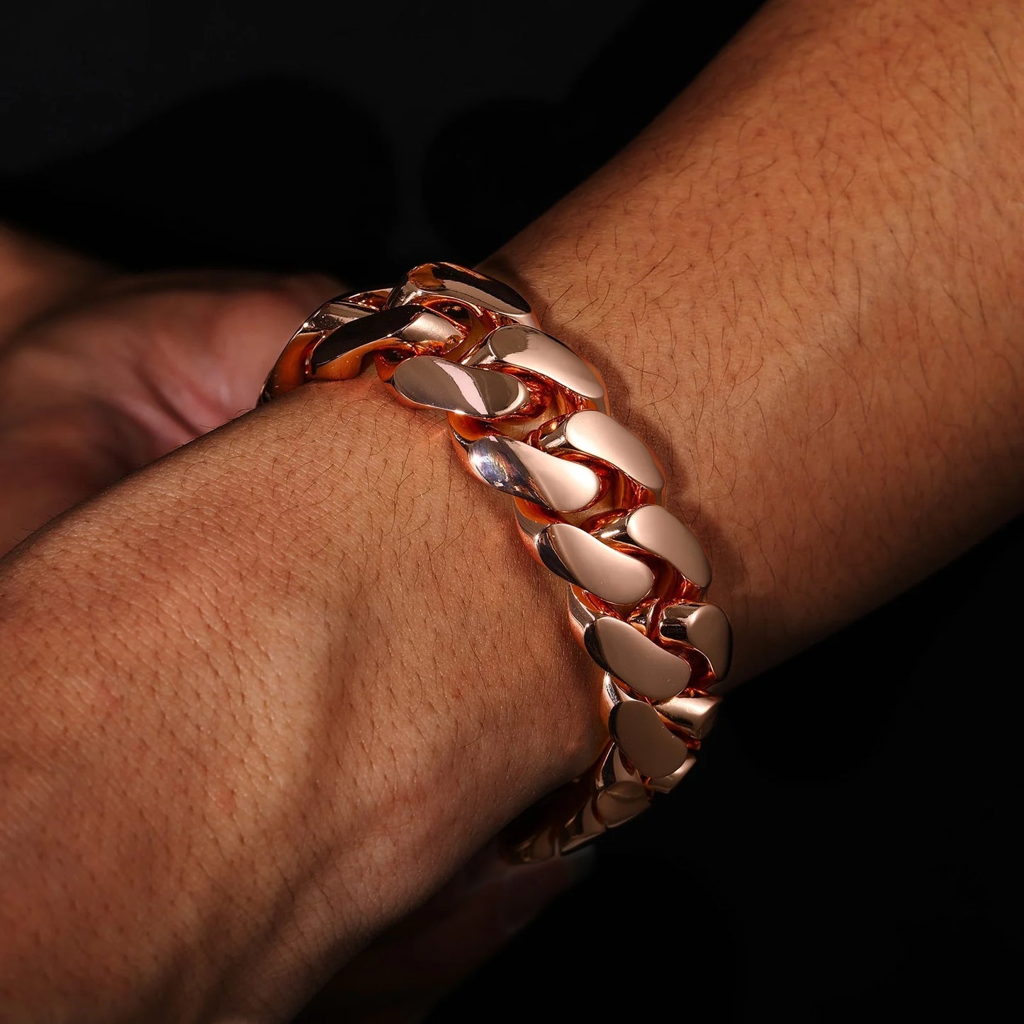 Wholesale Tungsten Rose Gold Cuban Link Bracelet Classic Plain Polish Support Custom Zircon Clasp 3D Logo Laser Engraving Hip
