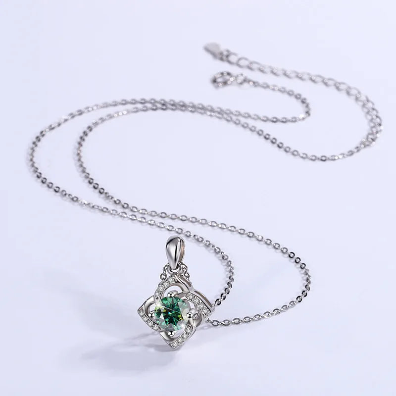 S925 Sterling Silver Platinum Plated Fine 2CT Colorful Moissanite Pendant Lucky Four Leaf Clover Jewelry Necklace for Ladies