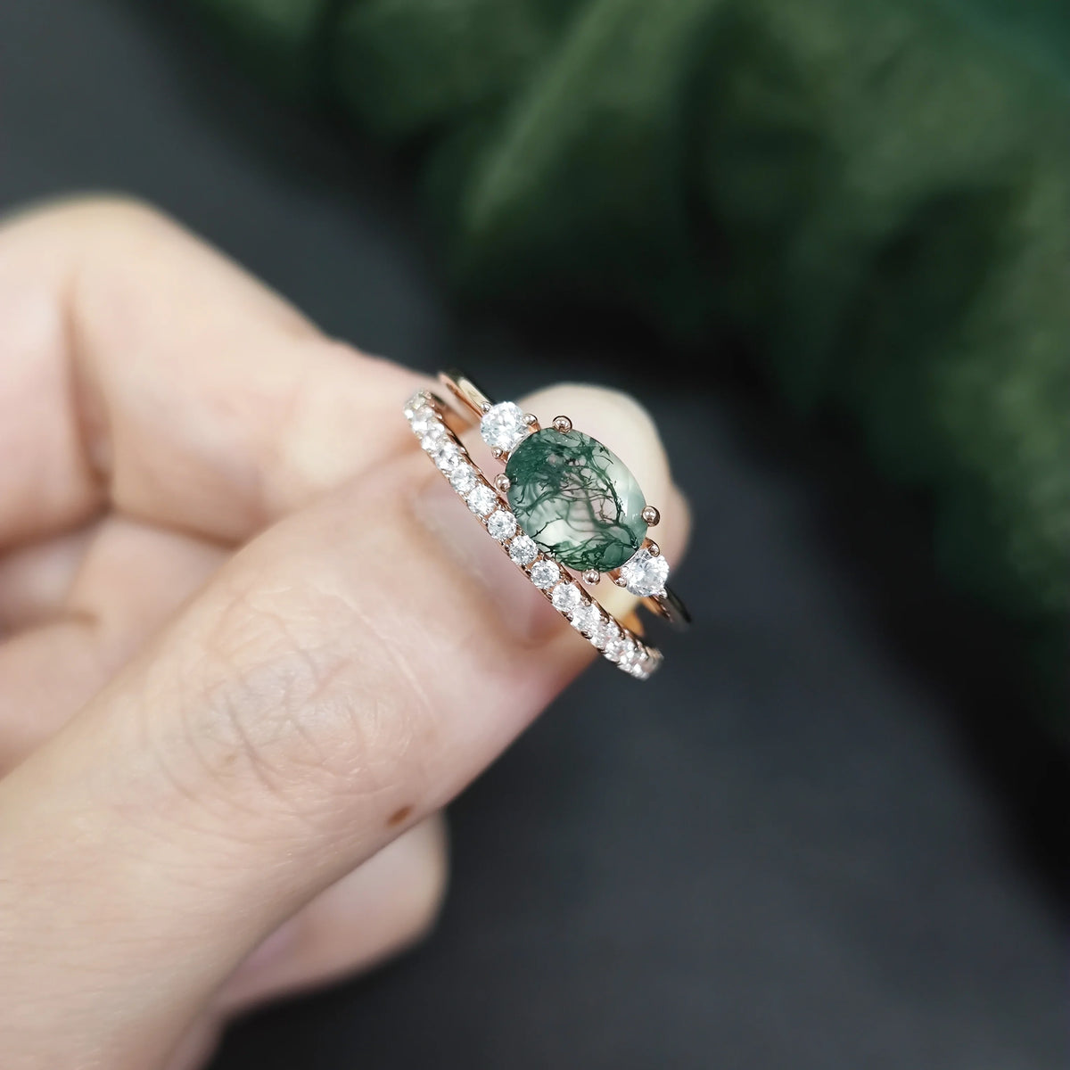 ArtistA Abiding Contemporary Simple East West Setting Natural Oval Moss Agate Rose Gold Plated 925 Sterling Silver Gemstone Rings Sets