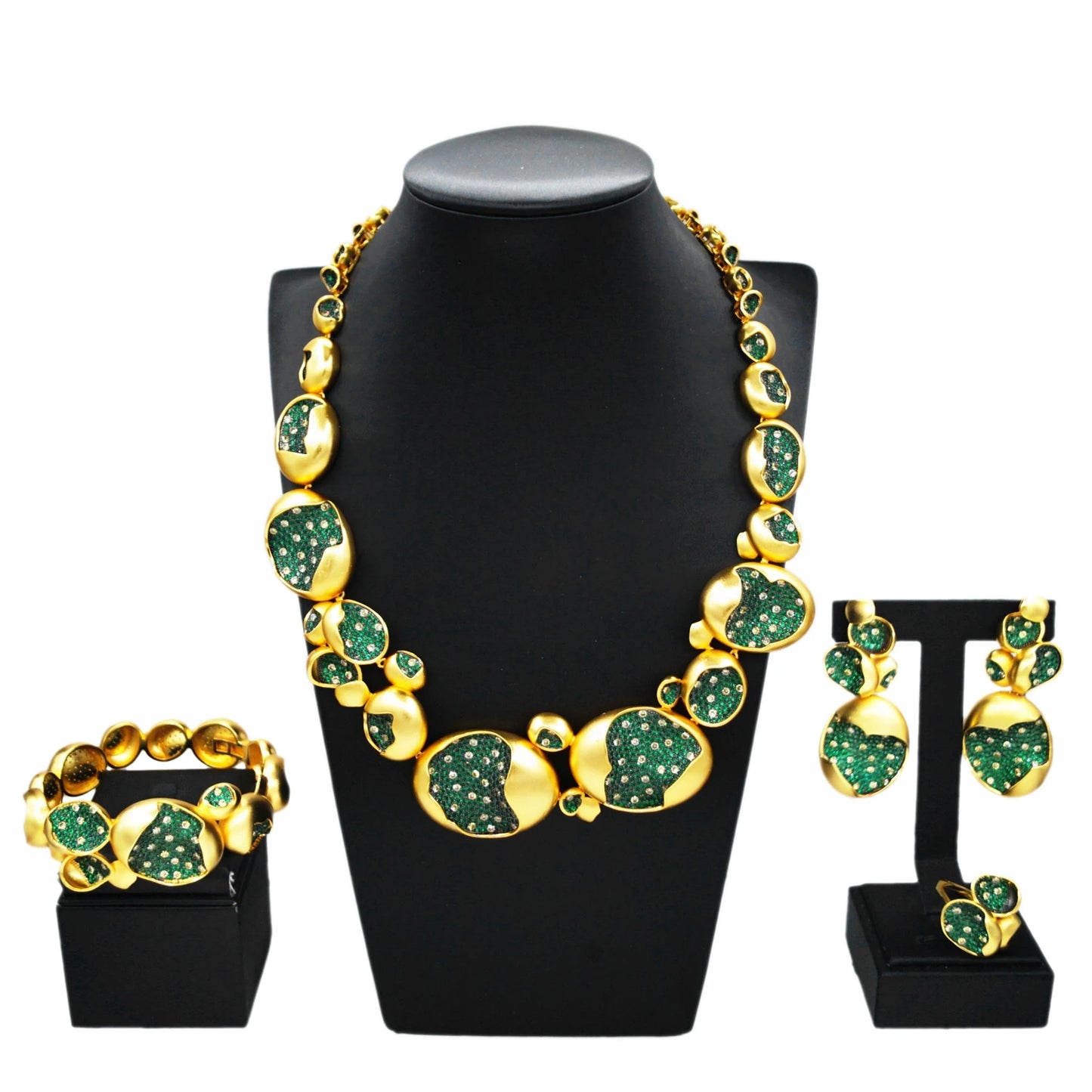 Zhuerrui Hot Selling 24K Gold Jewelry Set Exquisite Green Diamond Beads Jewelry Sets Favors Women's Costume Pendant HZ23087236