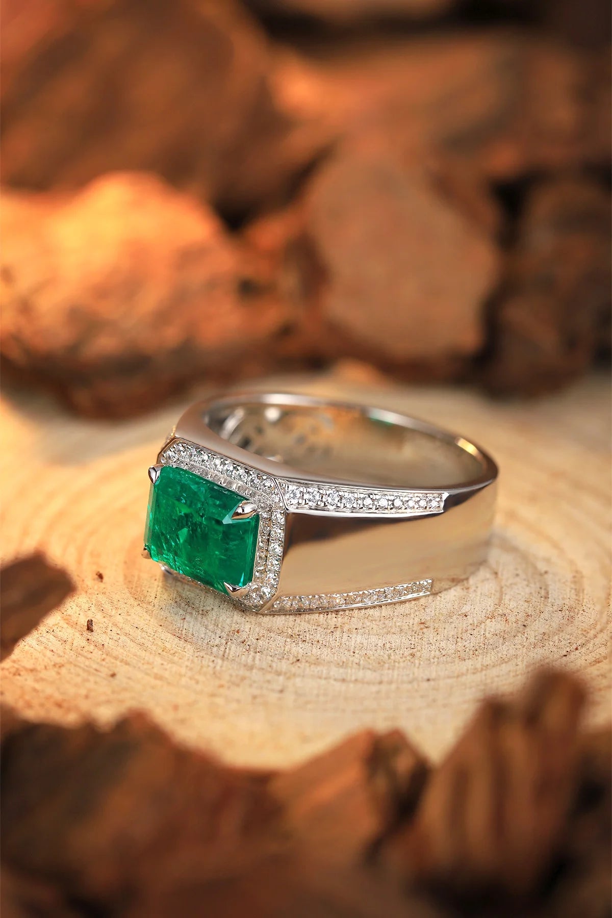 Gemfiori High Quality Affordable Price Handmade Men Rings Lab Created Emerald Ring 6ct Diamonds Gifts for Man Fathers Day