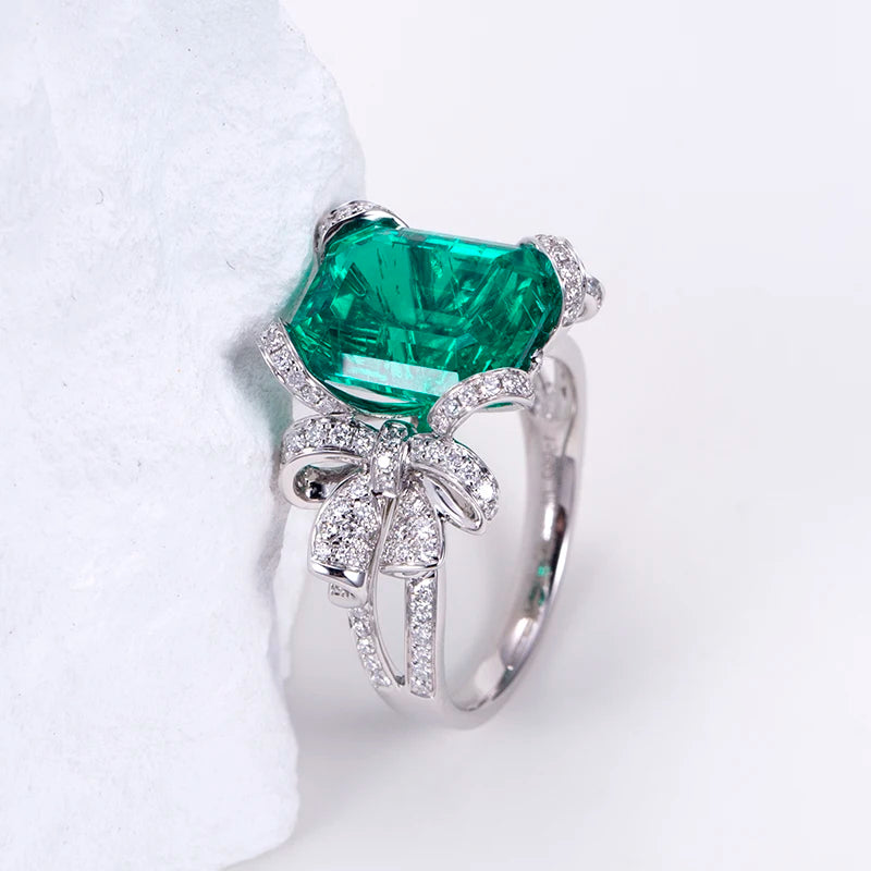 Messi Jewelry MSR-1550 Fashion Designed 18k White Gold Lab Grown Emerald Ring