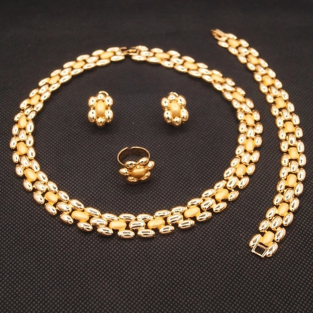 Zhuerrui Italian Symbol Design Jewelry Sets Beautiful Wedding Nigerian Woman Luxury Jewelry Set Gold Plated Jewellery HN21030814