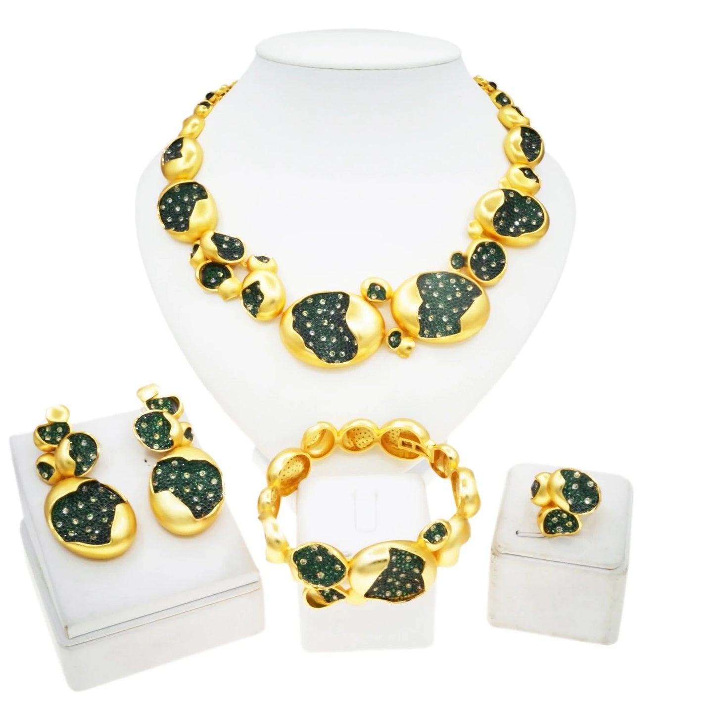 Zhuerrui Hot Selling 24K Gold Jewelry Set Exquisite Green Diamond Beads Jewelry Sets Favors Women's Costume Pendant HZ23087236