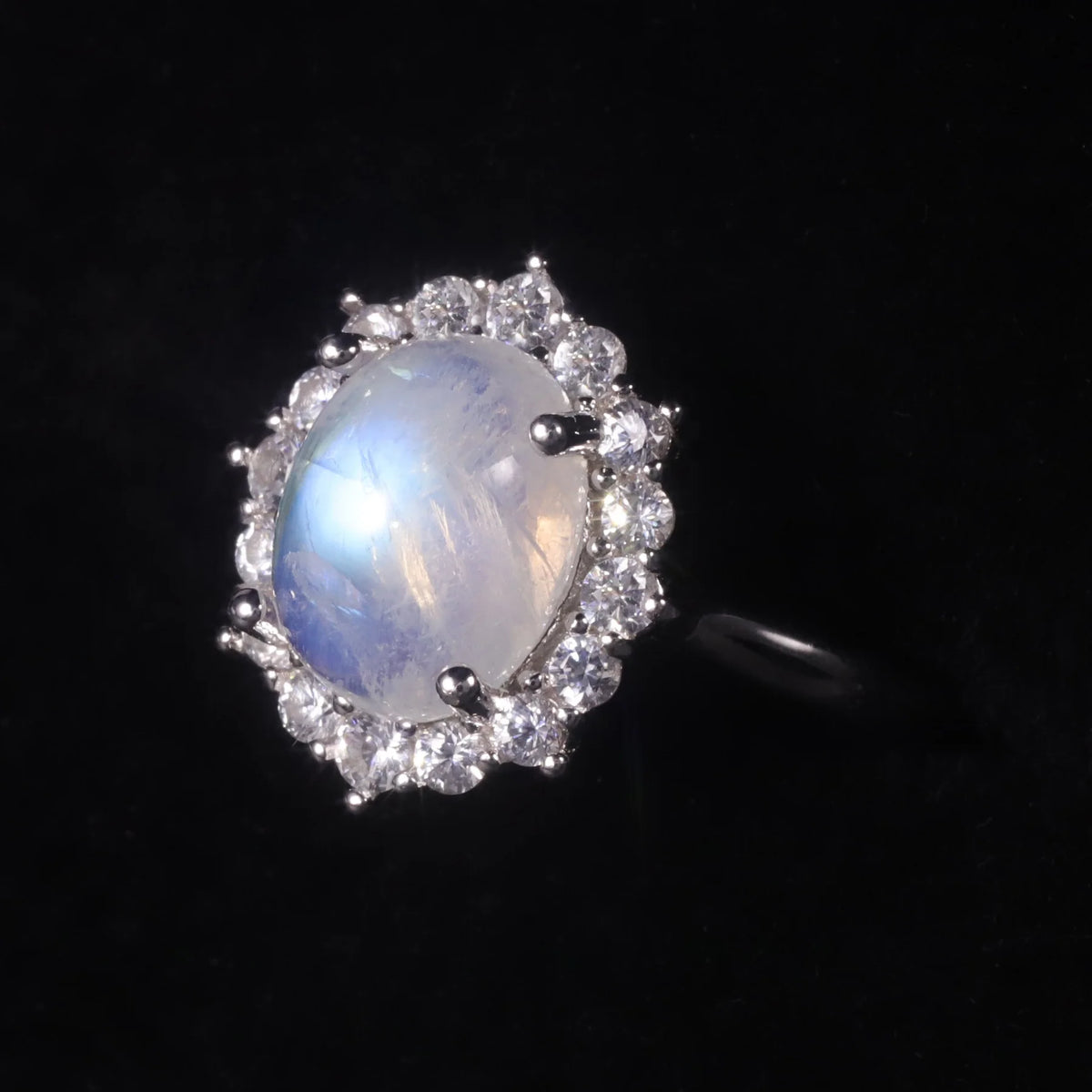 ArtistA Abiding 925 Sterling Silver White Cz Halo Oval Cut 8X10mm Milky Blue Moonstone Cluster Flower Ring Necklace Pendant Jewelry Set