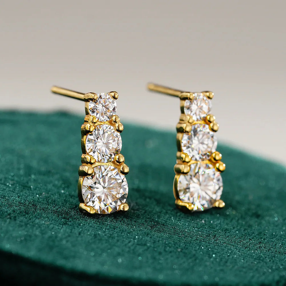 ArtistA D Color 2 Carat Moissanite Gradient Size 3 Diamond Elegant Pendant Necklace EarringRings Jewelry Set for Women
