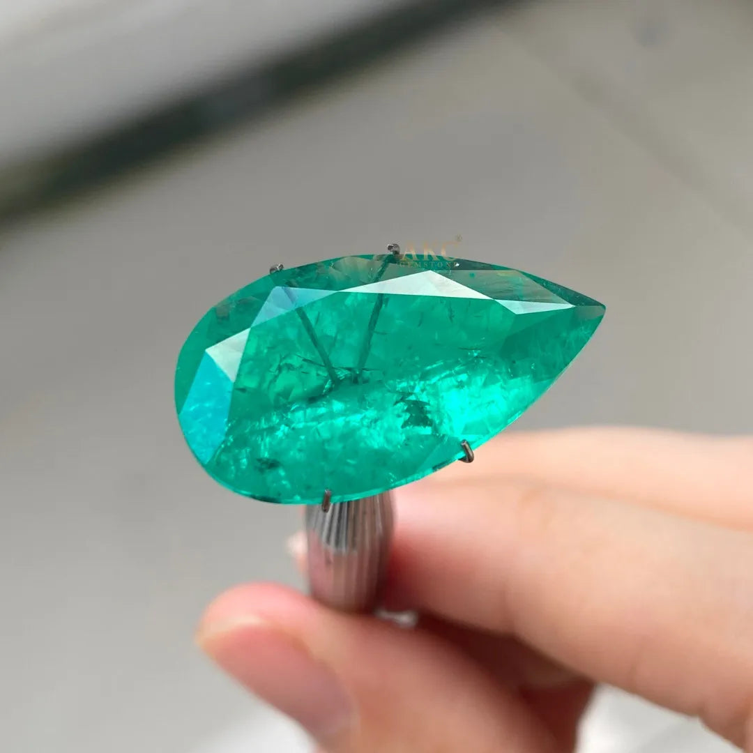 Gemfiori PT950 Emerald Lab diamond Necklace Chain Length for Women Girls Ladies Factory Customizable Discounted Price Necklaces