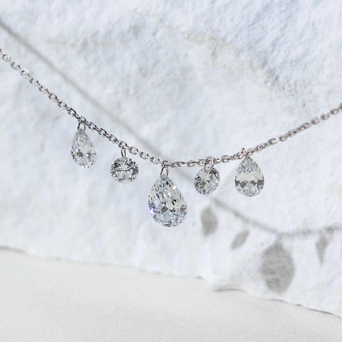 Gemfiori MSN-959 9k All Diamond 1ct Pear Cut Pendant Necklace for Woman Custom Jewelry Valentine's Gift for Girlfriend Good Price