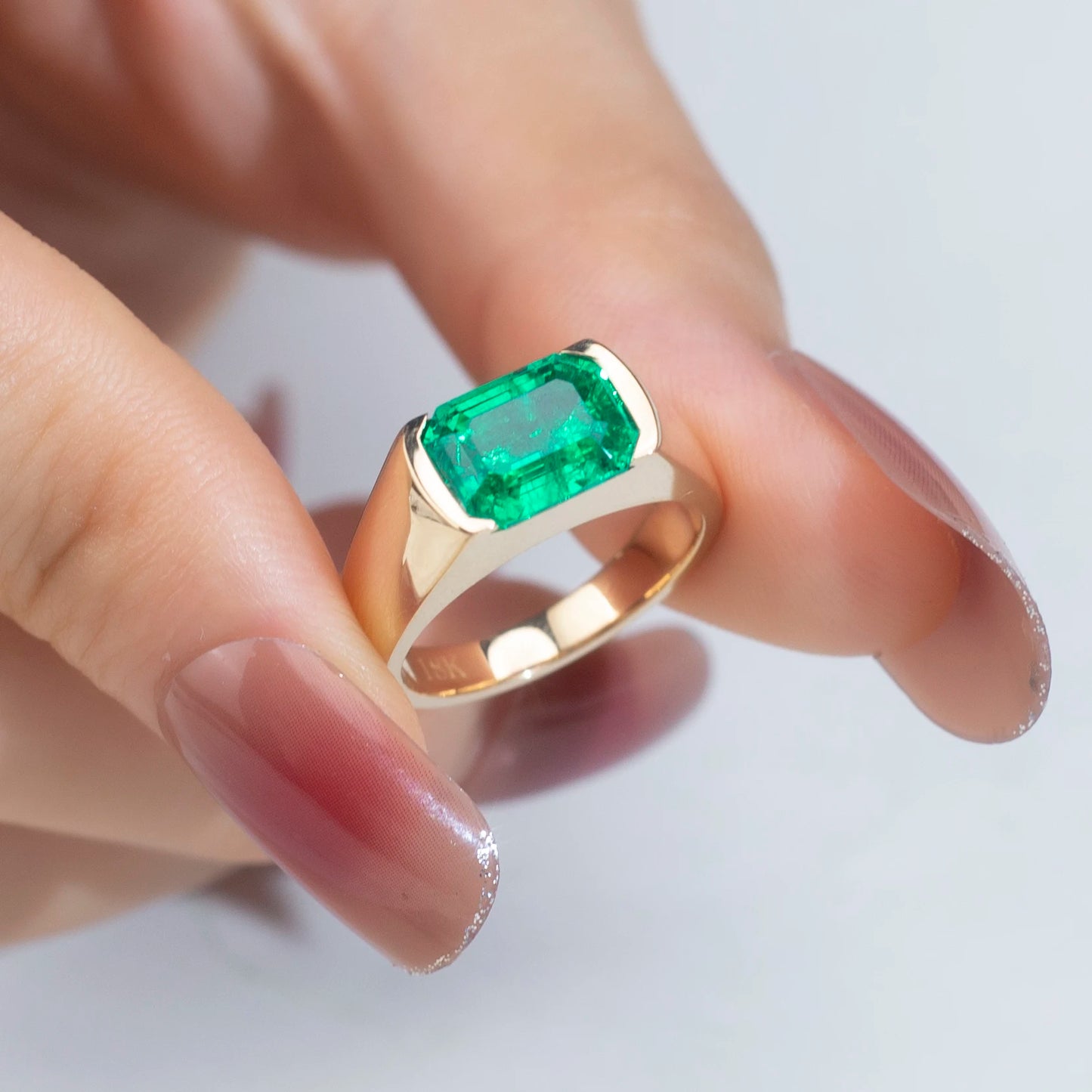 Messi Customized Jewelry MSR-1233 18K 2.2CT Lab Created Emerald Ring