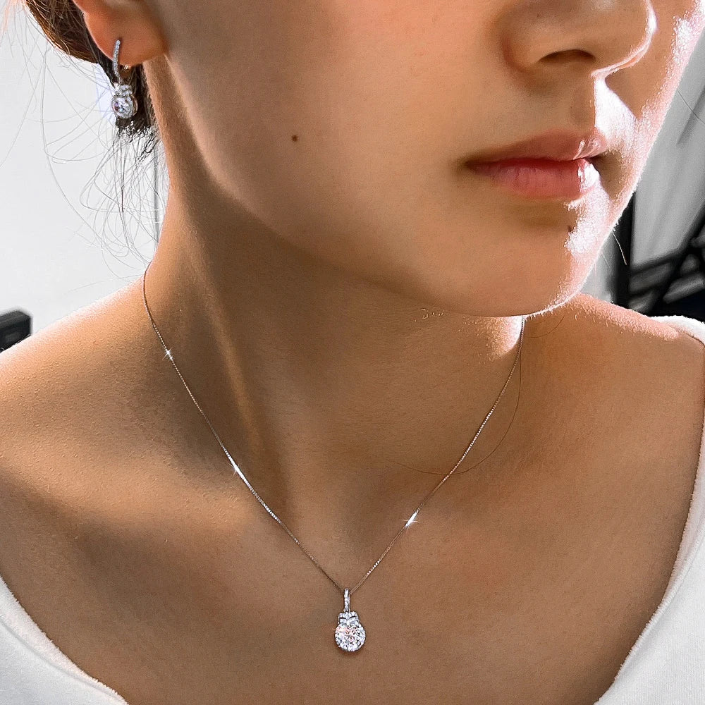 Shimmering White Round Cut Cubic Zirconia S925 Sterling Silver Jewelry Set for Women Anniversaries Special Occasions Ideal Gift