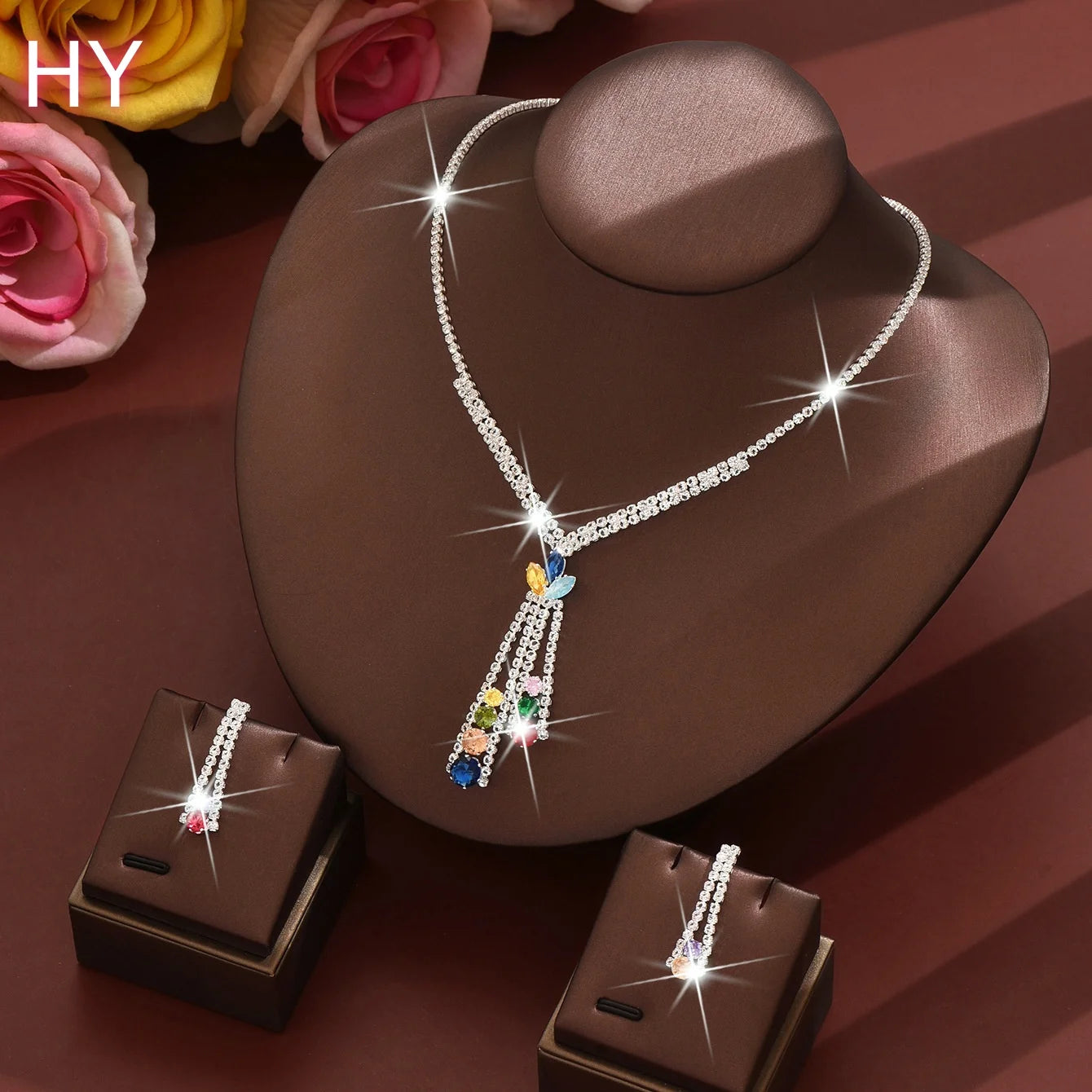 HY Wholesale Accessories: Diamond-Studded Geometric Tassel Necklace for Women - High-End Clavicle Chain