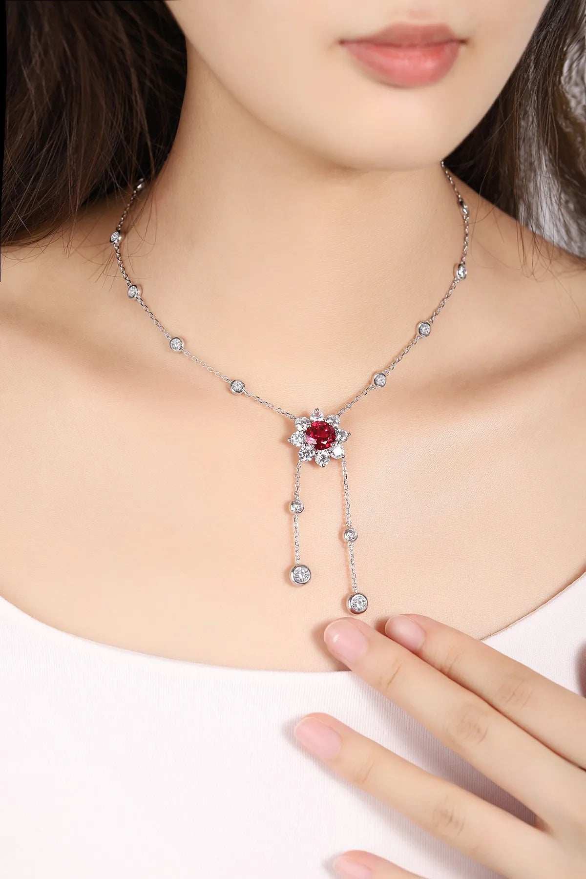 Gemfiori Anster 925 Sterling Silver High-quality Cultivated Ruby Necklace - Suitable for Parties or As a Gift