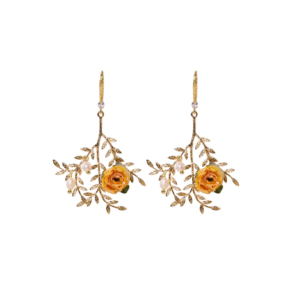 Natural Pearls Bead Dropping Glue Flower Earrings Korean Style Women Luxury Jewelry Fashion Ladies and Girls Gift  GE1517A