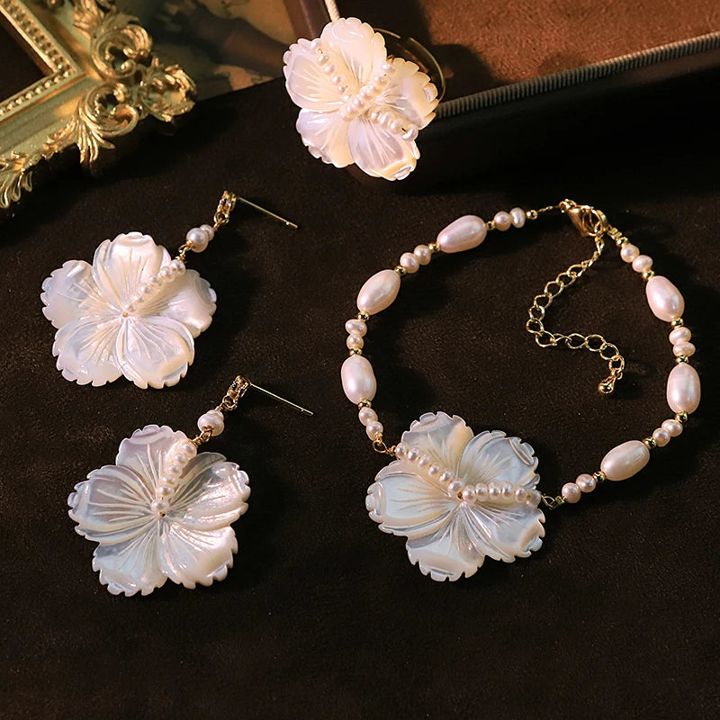 Natural Pearl Shell Flower Bracelet Earrings Ring Luxurious Design Set for Banquet Wedding Women's Jewelry GS0226