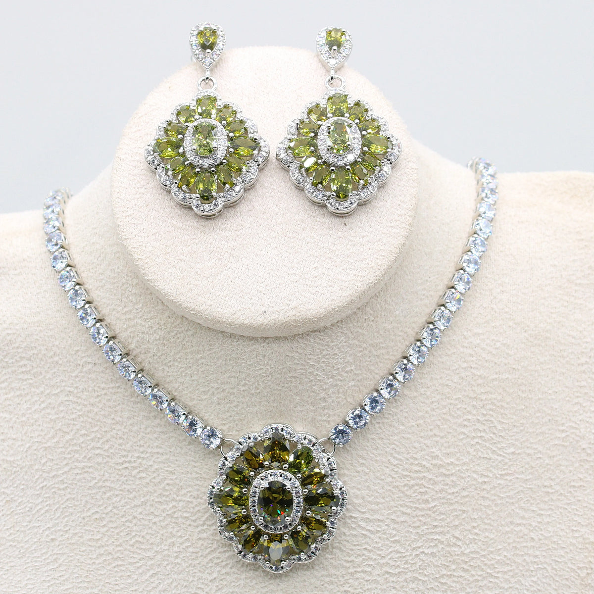 XOTICA 925 Silver Stamp Green Peridot Necklace Earring Set Luxury Wedding Party Jewelry for Women Gift Engagement Anniversary Zircon