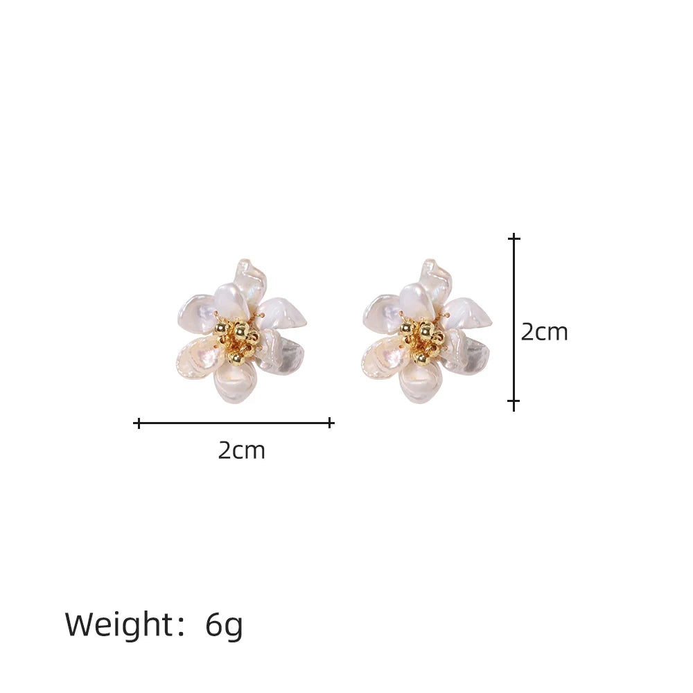 Natural Freshwater Baroque Pearl Flower Earrings Korean Style Women Luxury Jewelry Fashion Ladies and Girls Gift GE1530