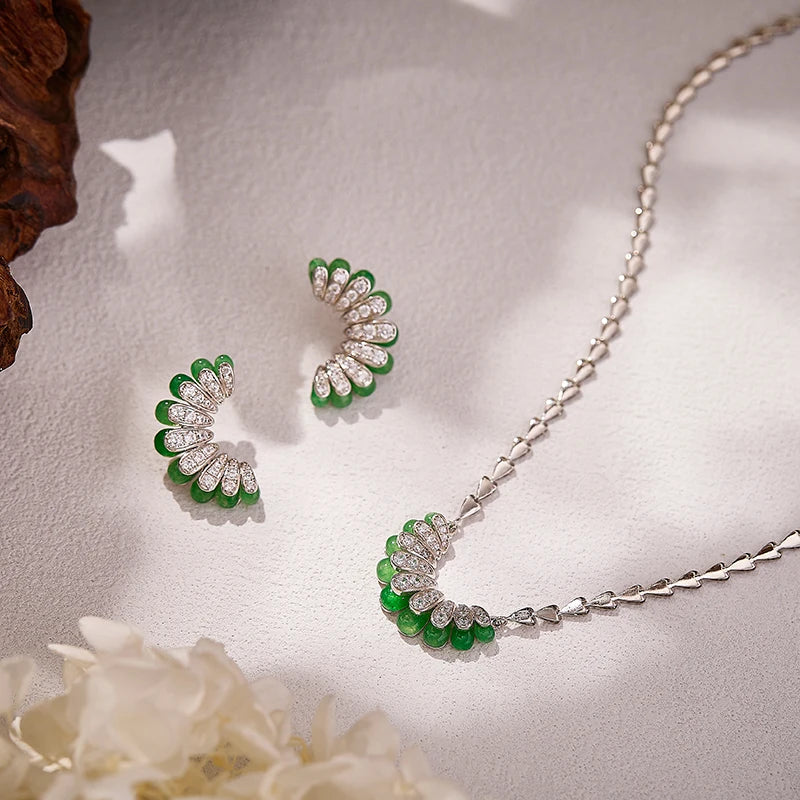 2025 New Cute Bent Moon Necklace Earrings Two-Piece Set Compact and Exquisite Brass Jewelry with Zircon for Men and Women