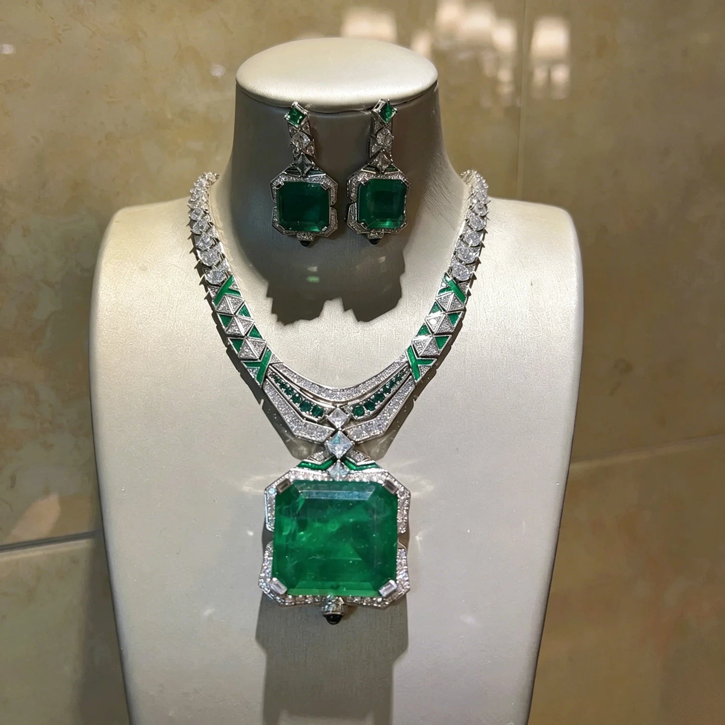 XM S205 Luxury Emerald Green Crystal Princess Cut Platinum Plated Copper Statement Necklace Drop Earrings Wedding Anniversary