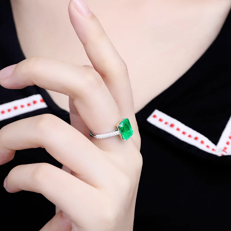 Gemfiori Custom Jewelry Ring 18k Gold Ring with Lab Grown Emerald and CVD Diamond from Shenzhen Gemfiori Wuzhou Gems