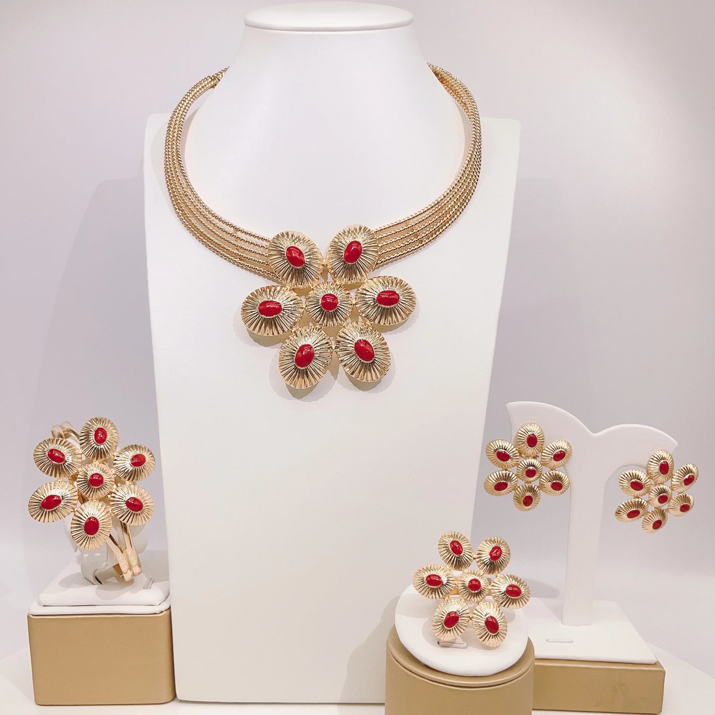 Zhuerrui Electroplated Jewelry Women's Jewelry Set Read Oval Bead NecklaceJewelry Sets Available Bridal Accessories HA20044