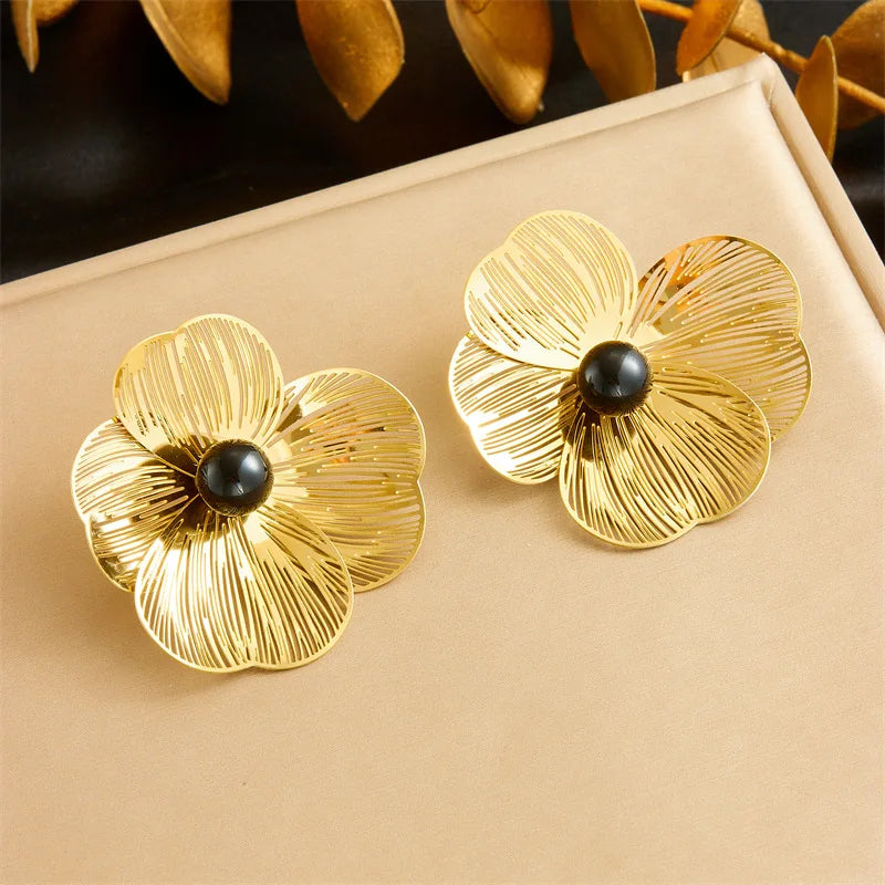 Gold Flower Necklace, Earrings & Ring Jewellery Set | Black & White Luxury Fashion Set