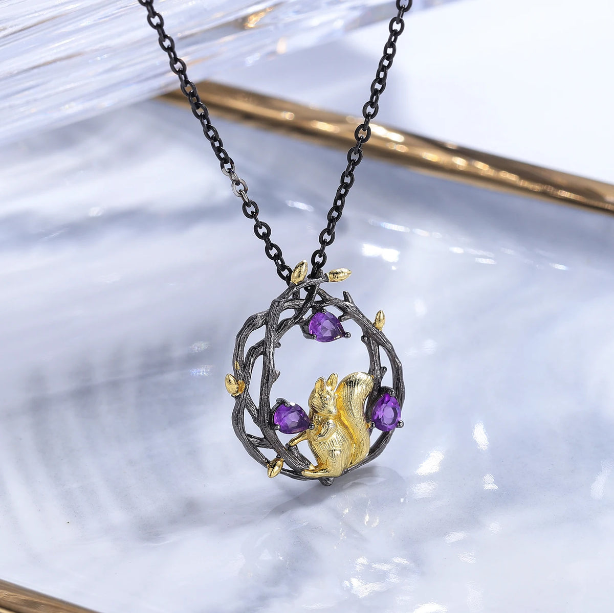 ArtistA C7874 Abiding Forest Spirit 925 Silver Gold-Plated Natural Forest-Core Niche Design Amethyst Squirrel Jewelry Set