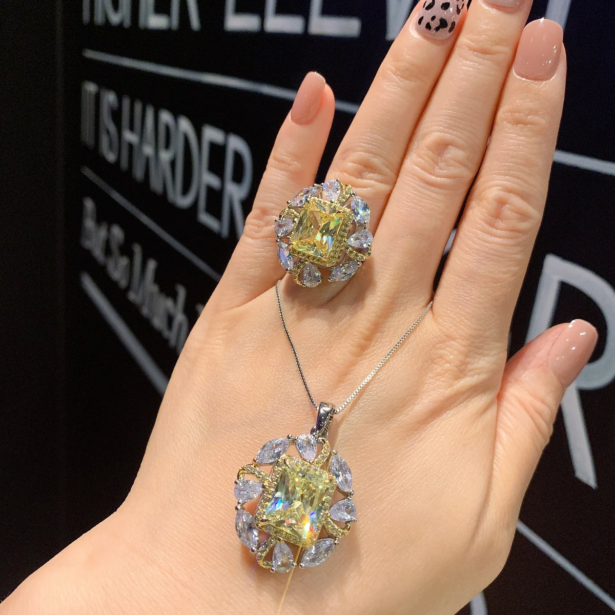 Gemfiori Korean Sunflower Yellow Premium Color Zircon Inlaid Flower Ring Pendant Fashion Set