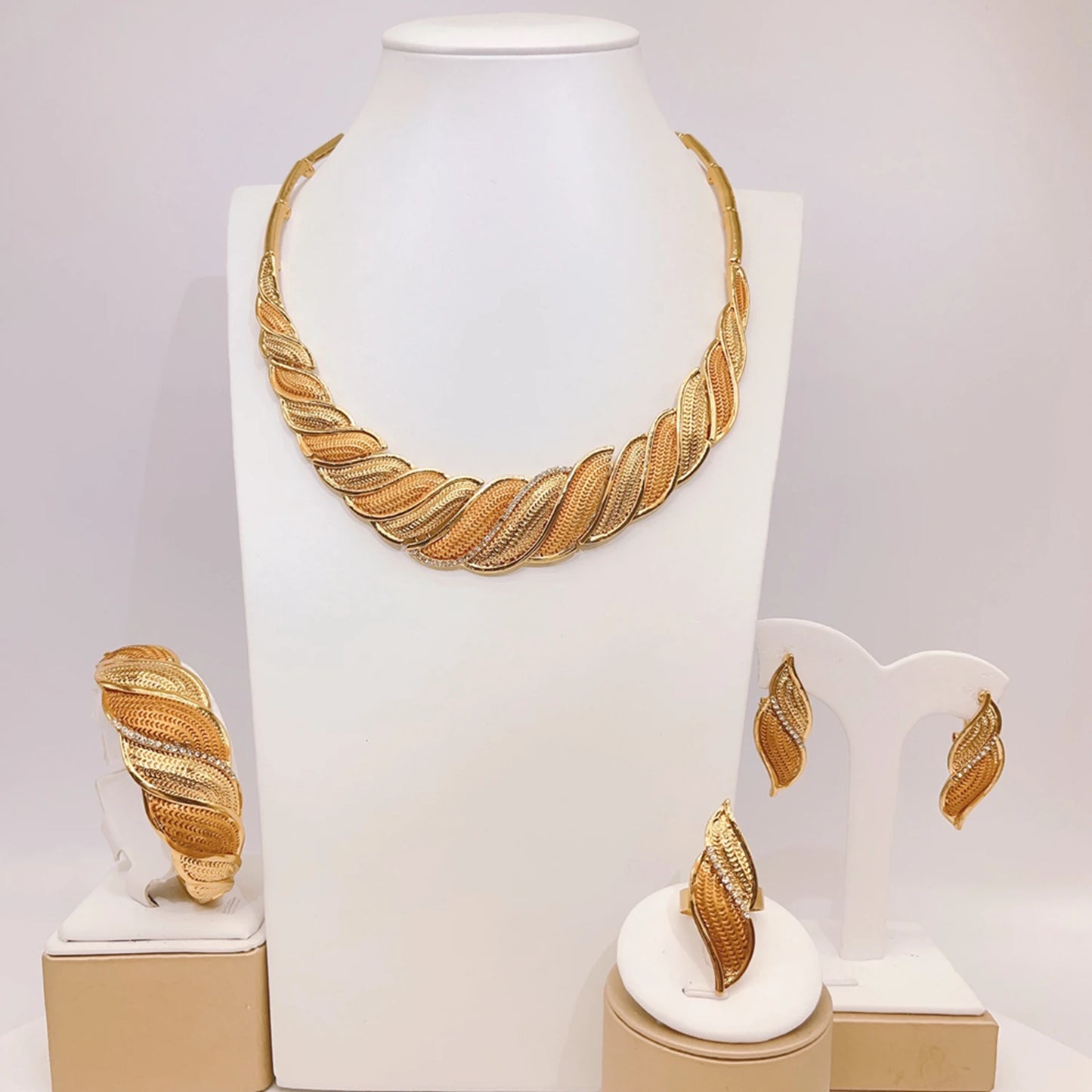 Zhuerrui Latest Bridal Gold Jewelry Sets Fashion Silver Bead Necklace Jewelry Set Beautiful Woman Festival Gifts HA2338914