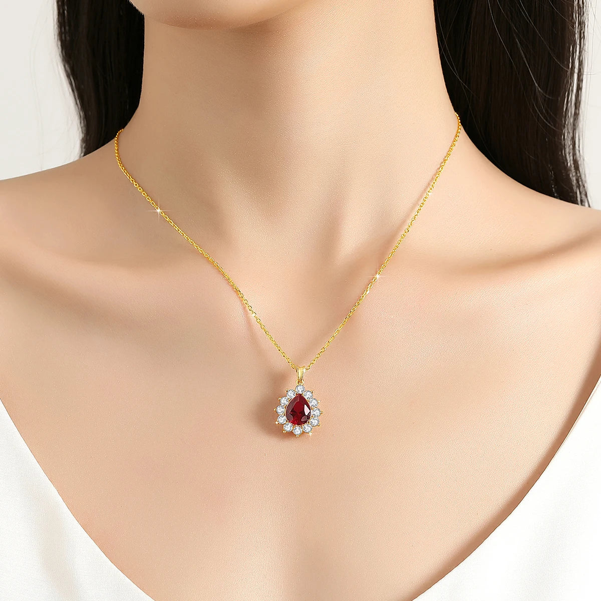 Gioiellieri European Royal High Jewelry Cute Style Engagement Wedding Woman Gold Plated Flower Shape Ruby Pendant