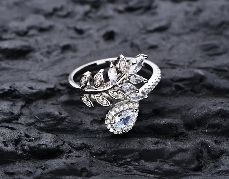 SILVERELLI Leaf Droplet Diamond Zircon Ring | 925 Sterling Silver | Platinum Plated