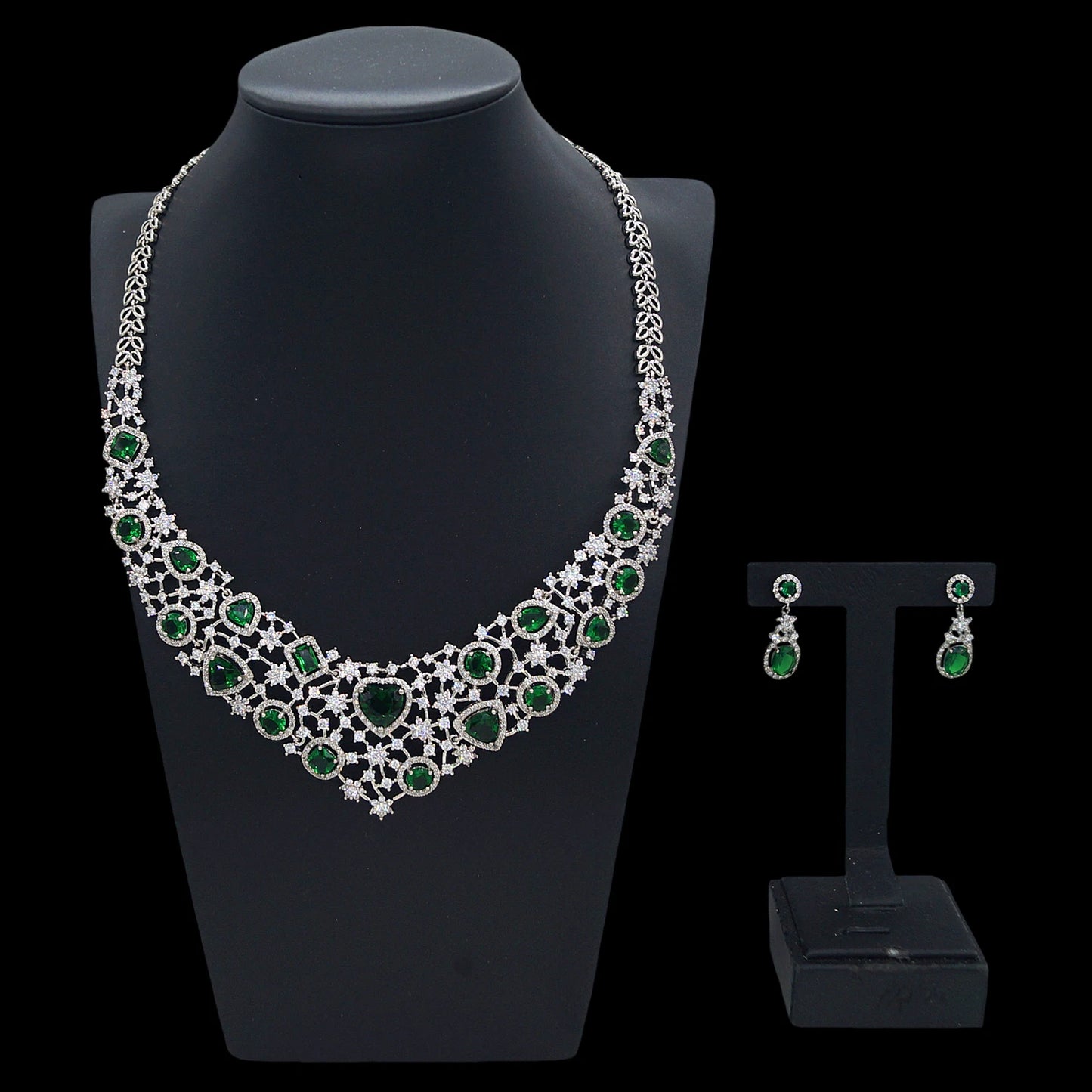 Zhuerrui Dubai Luxury Emerald Jewelry Two Sets of Nigerian Noble Wedding Necklace Earrings Factory Spot Second HairZA23003085