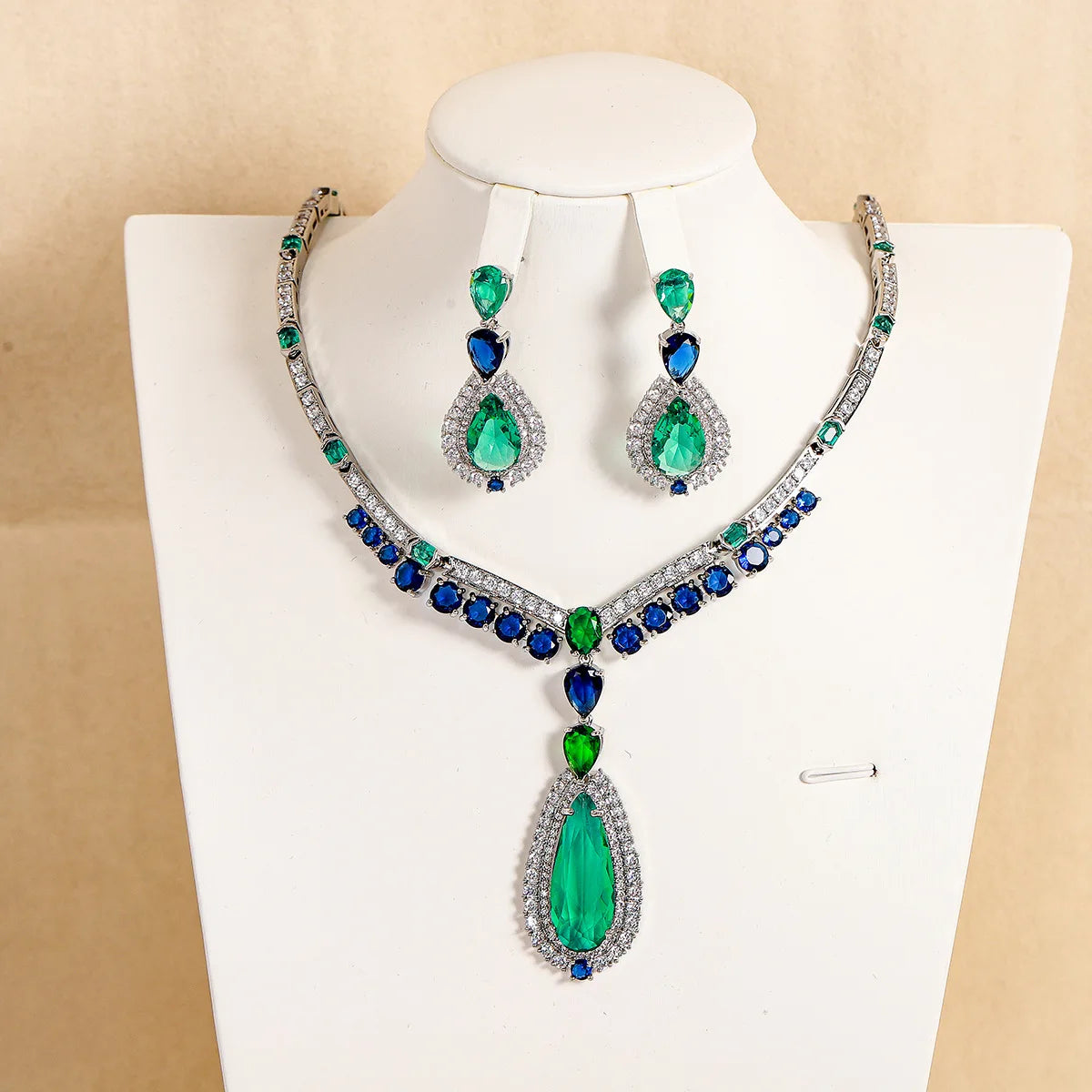Dubai Luxury Emerald & Sapphire Zirconia Bridal Necklace & Earrings Set — Green & Blue
