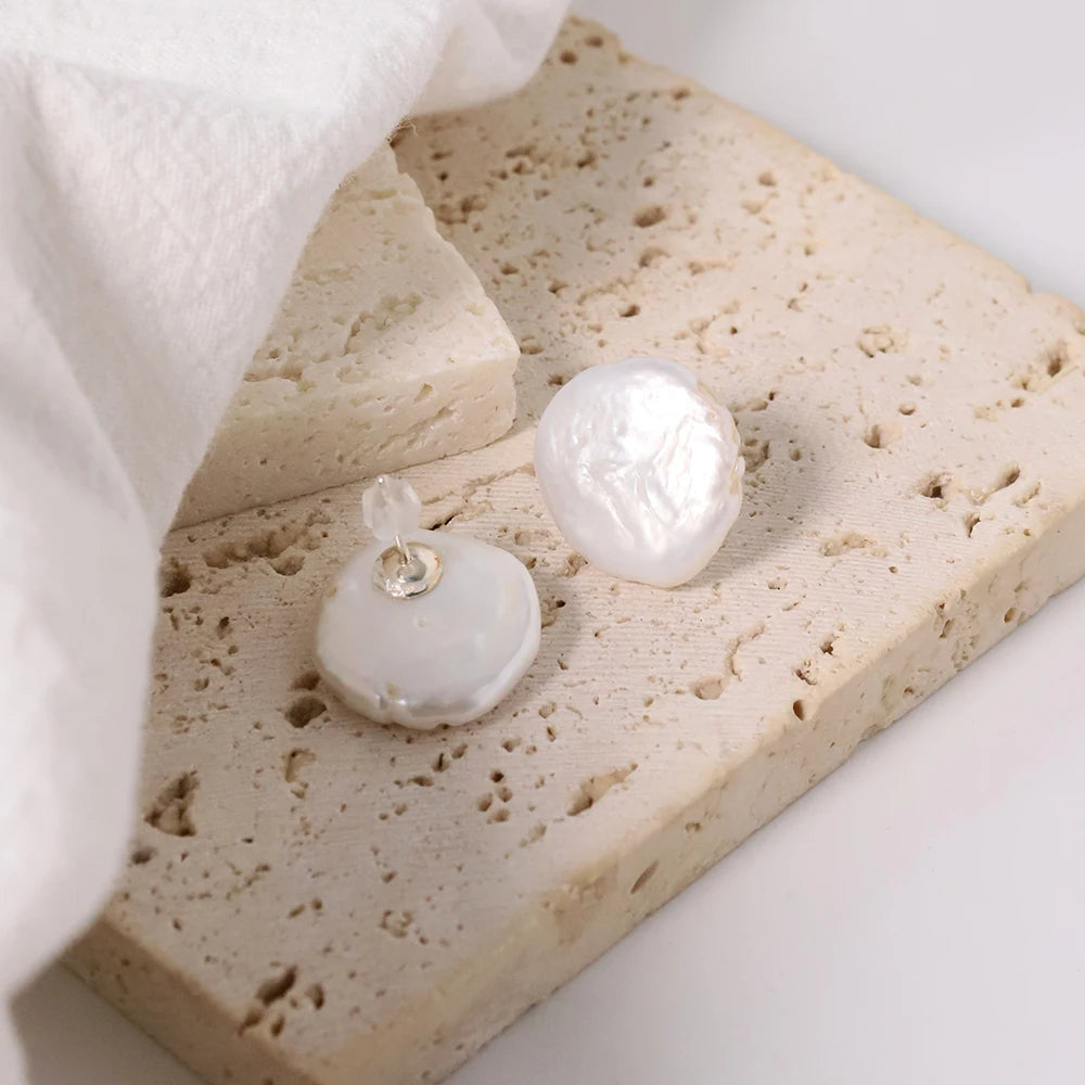 Natural Freshwater White Baroque Pearl Earrings Korean Style Women Luxury Jewelry Fashion Ladies and Girls Gift GE1522