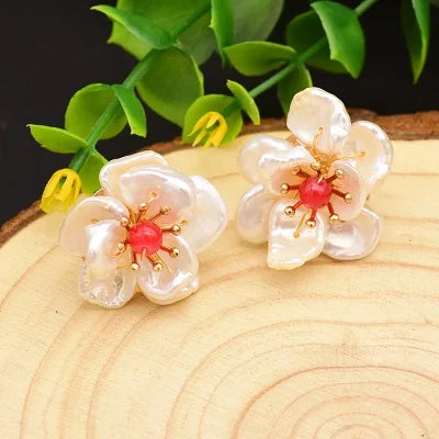 New Jewelry Yiwu Wholesale Natural Baroque Pearl Stud for Women Flower Earrings Korean Wholesale Bulk 18K Gold Plated Jewelry