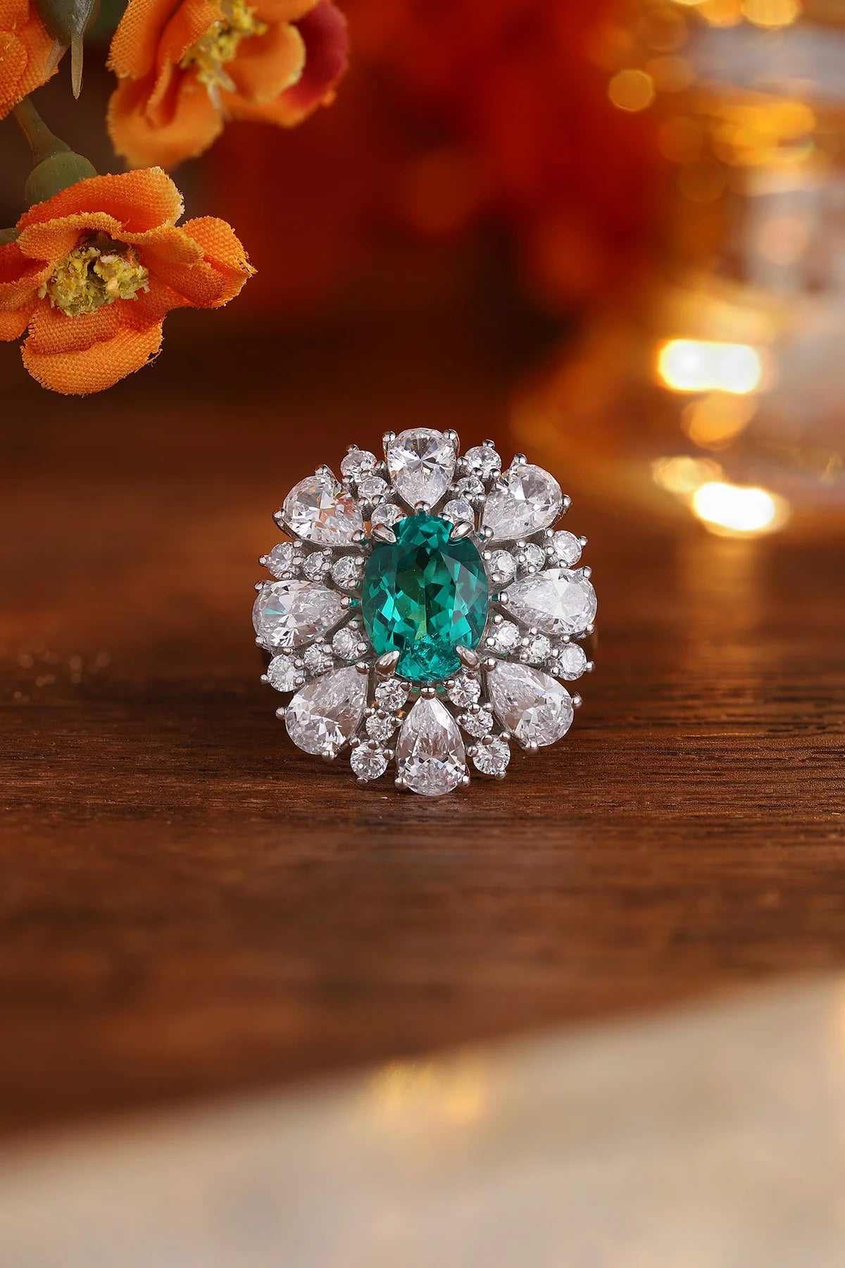 Gemfiori Jewelry Trendy High Quality S925 Silver Cultivated Emerald Ring Unisex Engagement Ring for Wedding Party or Gift