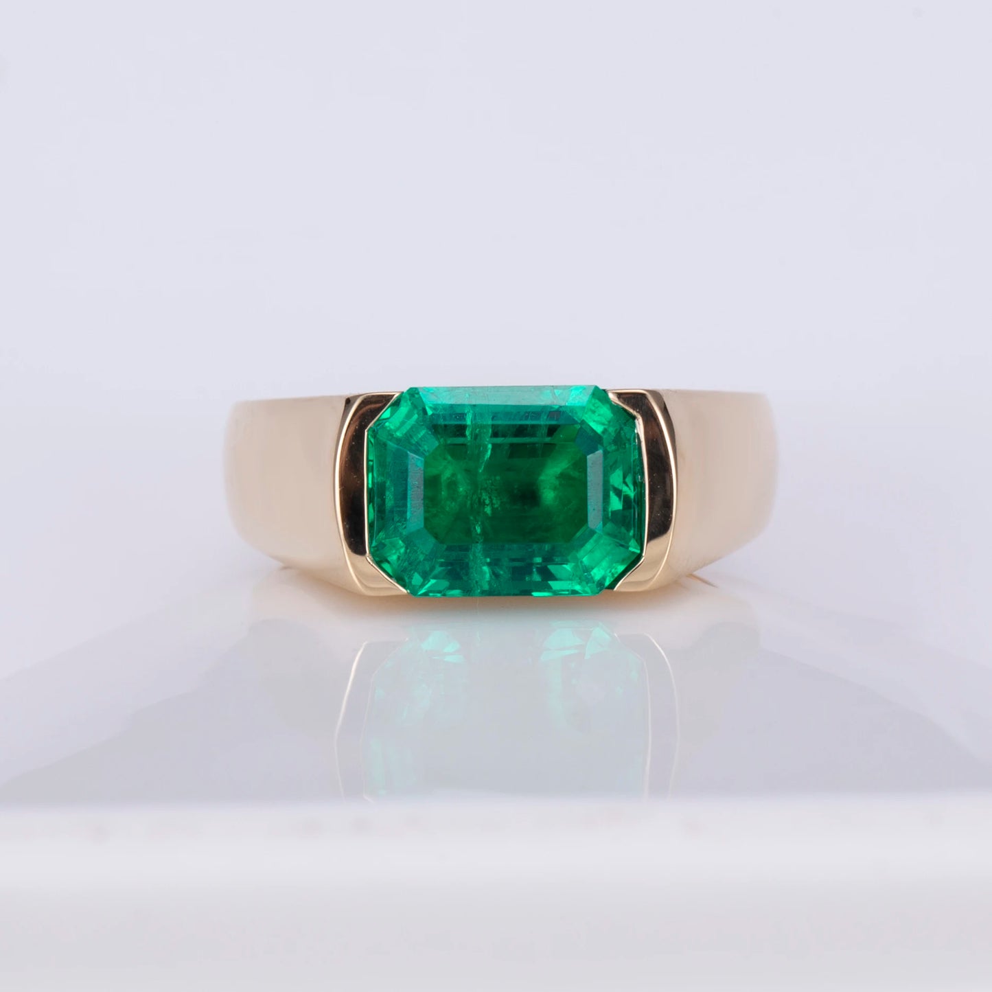 Messi Customized Jewelry MSR-1233 18K 2.2CT Lab Created Emerald Ring