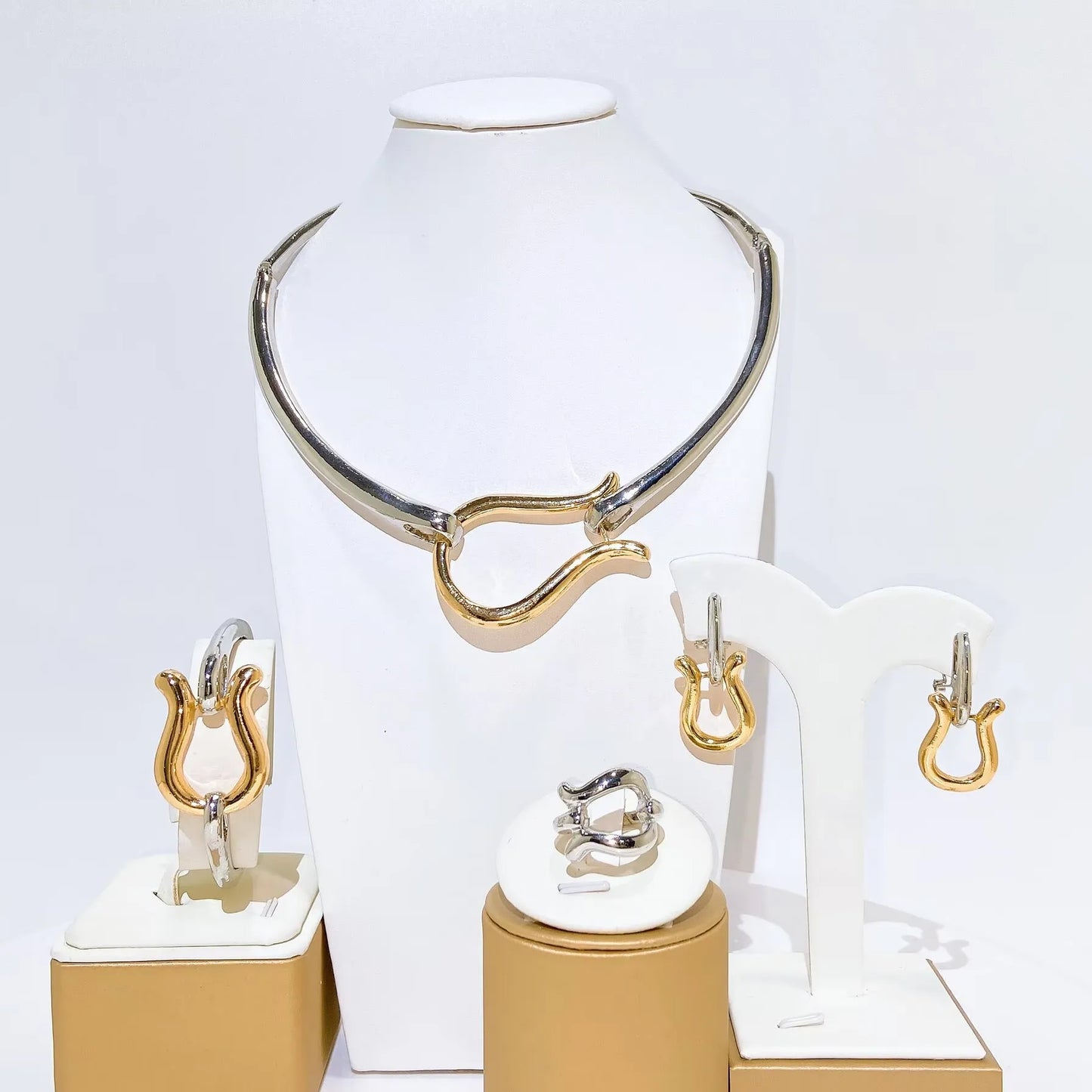 Zhuerrui Modern Abstract Gold Plated 4Pcs Jewelry Set for Women Dubai African Naija Choker Wedding Party Accessories Gift HB001