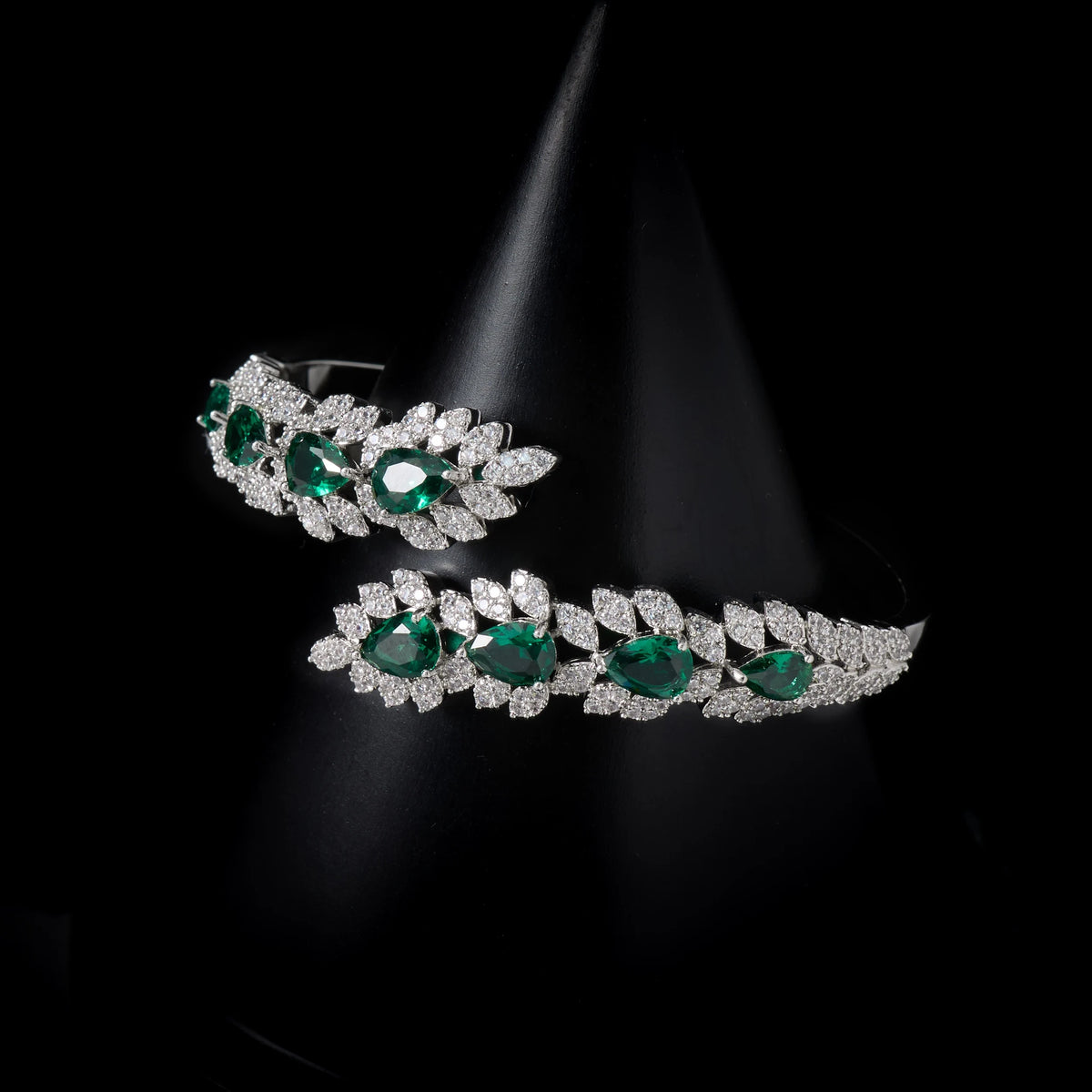 00056 New Arrival Luxury Designer Inspired Jewelry Exquisite Full of Colors Zircon Leaf Bracelet Bangle Ring Sets