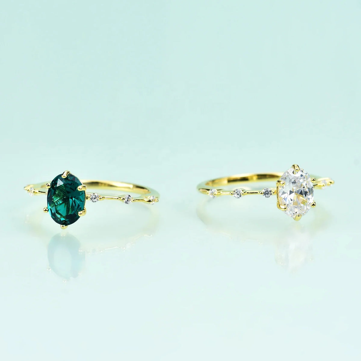 ArtistA Abiding New Arrival Delicate 925 Sterling Silver Gold Plated Oval Cut Nano Colombian Green Emerald Gemstone Ring for Women