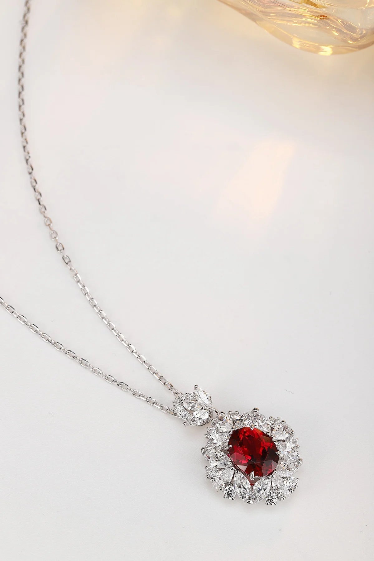 Gemfiori Anster 925 Sterling Silver High-quality Cultivated Ruby Necklace - Suitable for Parties or As a Gift
