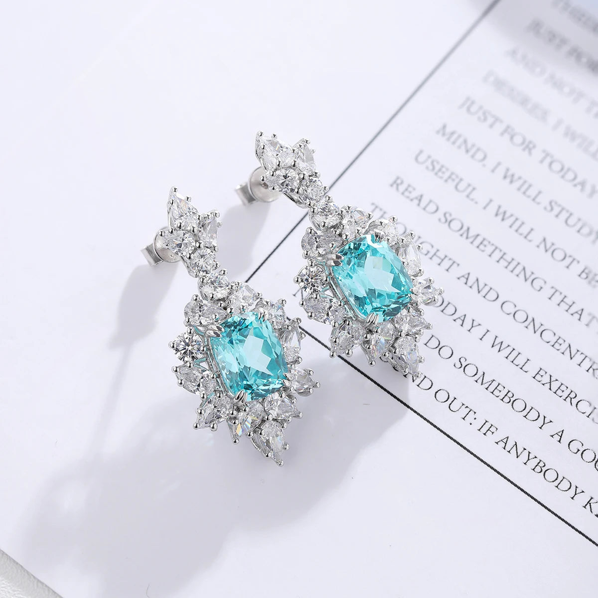 ArtistA Luxury Style Halo Oval Shape S925 Sterling Silver Jewelry Paraiba Gemstone Teardrop Earring